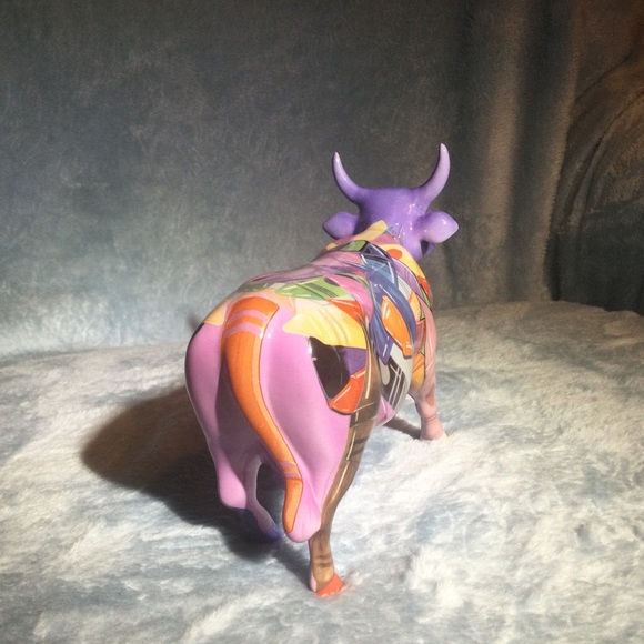 Vintage “ Cow Parade” Crayon Cow Figurine by Westland Giftware - Picture 3 of 10